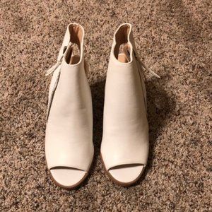 White Peep Toe Shoes 6.5